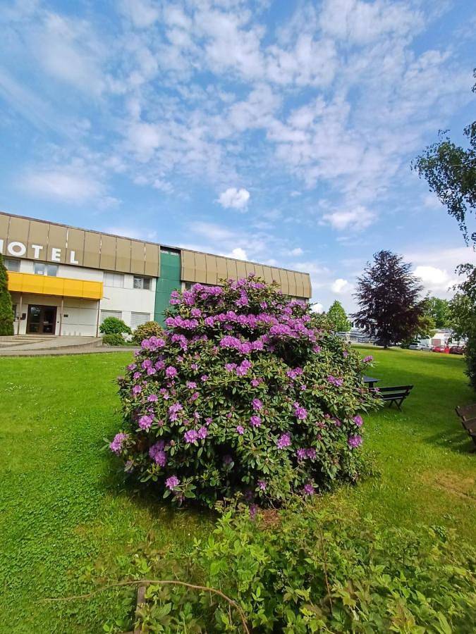 Hotel, mit Terrasse und Garten in Schirgiswalde-Kirschau - 2