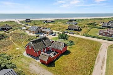 Ferienhaus für 8 Personen, mit Pool und Sauna in Blavand