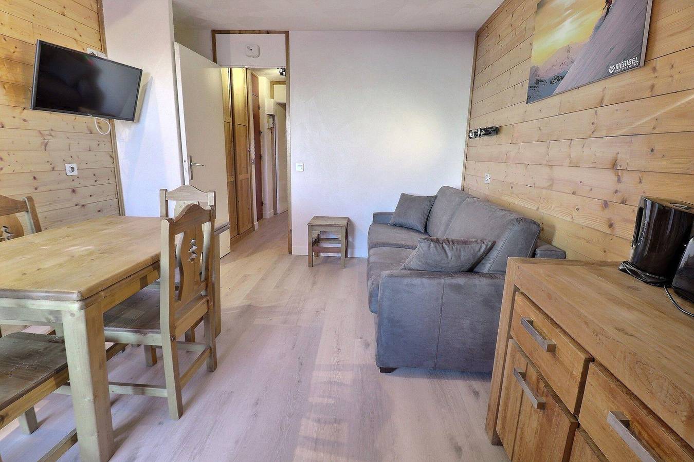Appartement entier, Résidence Creux de l'Ours Rouge - Appartement 2 pièces 4 personnes (A16) in Méribel-Mottaret, Les Allues