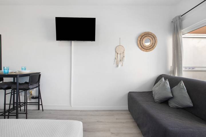 Hel studio-lejlighed, Studio for 3 personer med have in Torremolinos, Costa del Sol
