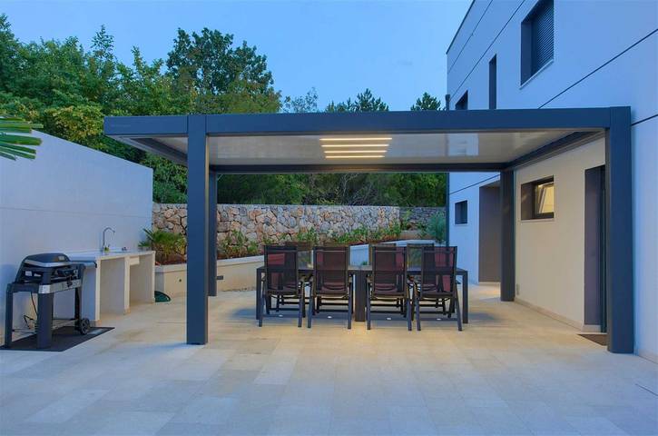Villa pour 8 personnes, avec terrasse ainsi que vue sur l’océan et piscine à Klimno - 4