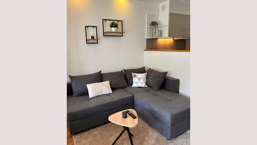 Vakantiewoning voor 3 personen, with balkon and sauna as well as zwembad in Usseln