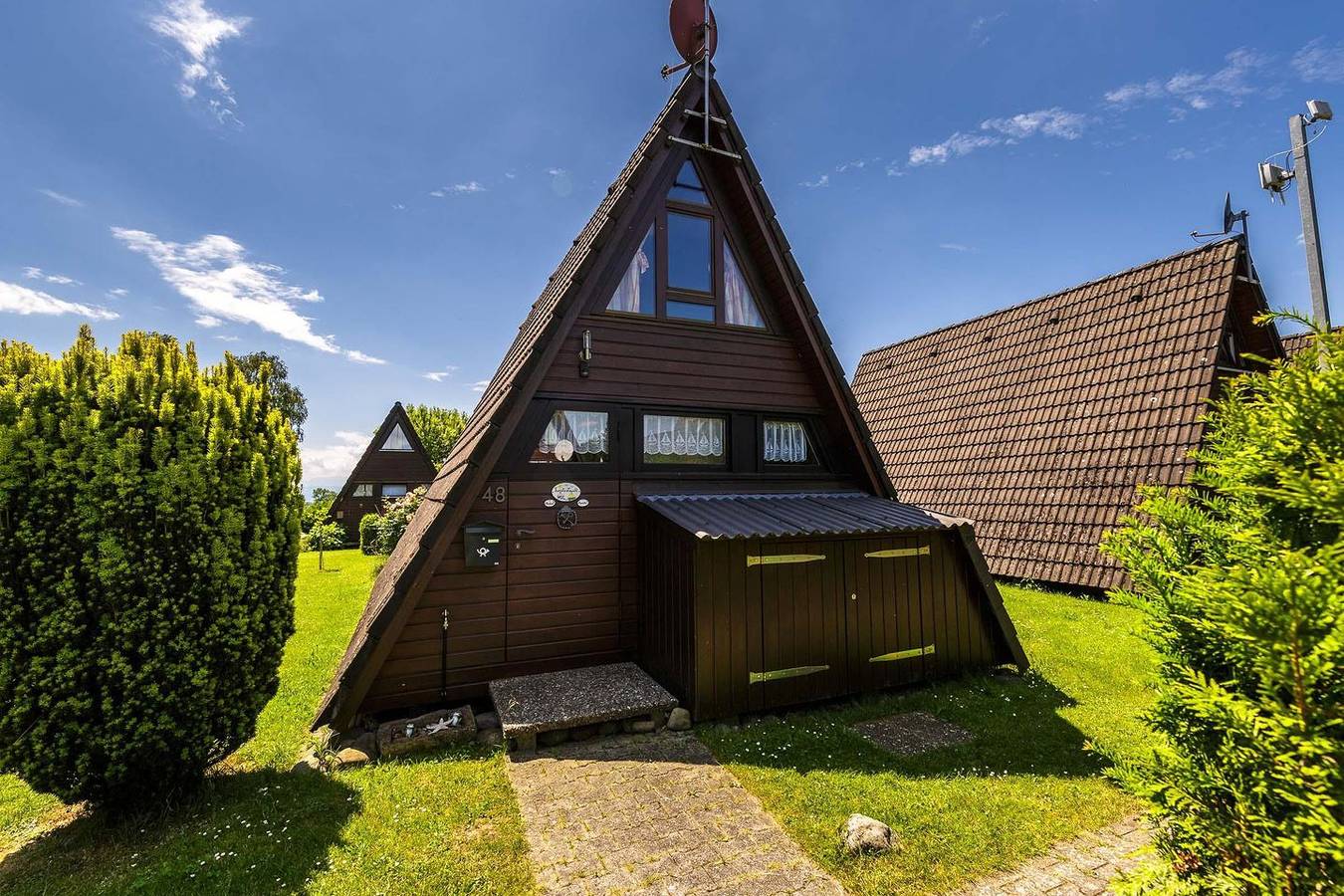 Nurdach-Haus (Typ 7) in Immenstaad am Bodensee, Region Bodensee-Oberschwaben