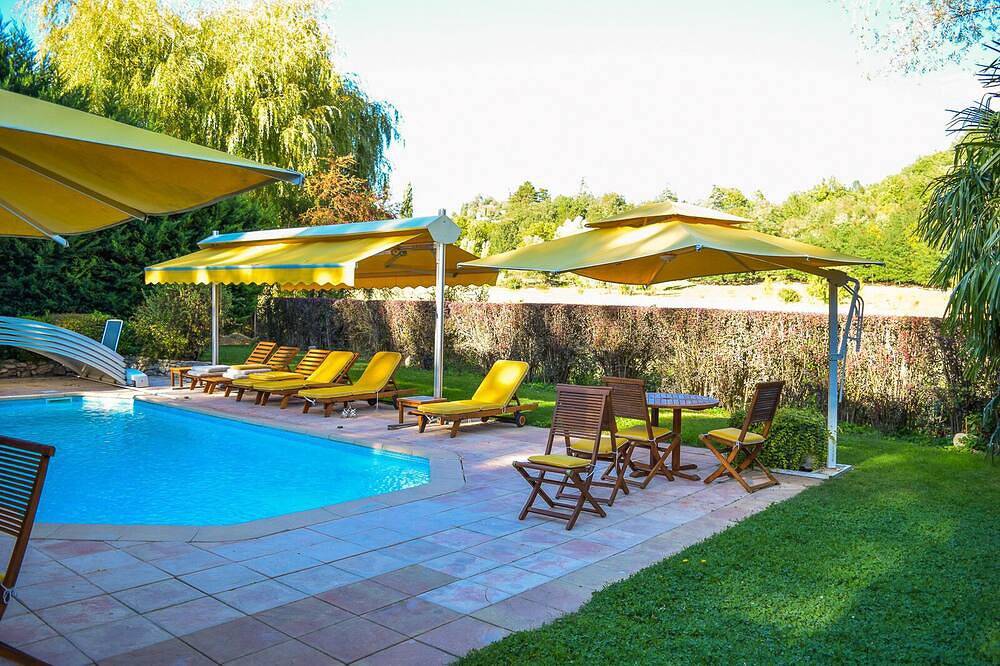 Gite Studio Standard Dans Demeure Provençale en Pleine Nature, spa et Piscine in Forcalquier, Regionaler Naturpark Luberon