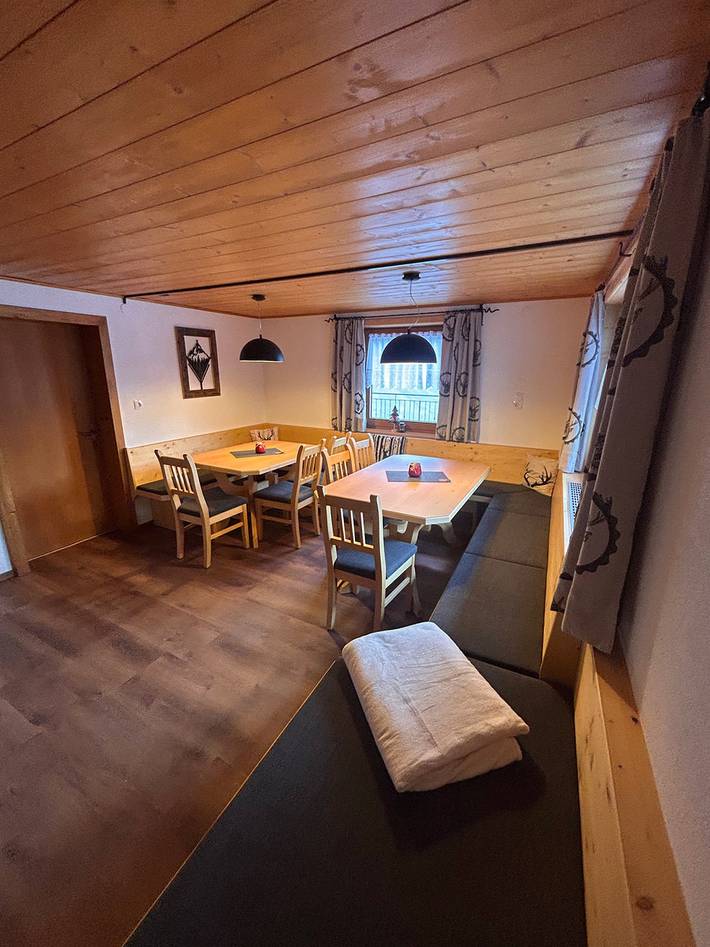 Ferienhaus für 13 Personen, mit Balkon und Terrasse sowie Ausblick in Finkenberg - 2