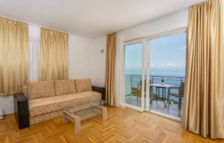 Ferienwohnung für 2 Personen, mit Terrasse und Garten in Moscenicka Draga - 4