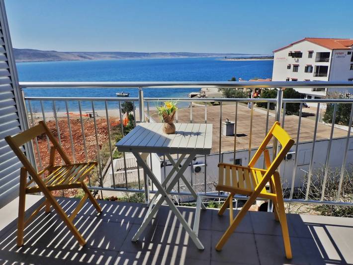 Ferienwohnung für 4 Personen, mit Balkon in Starigrad