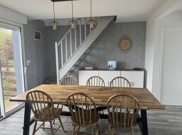 Gîte pour 6 personnes, avec jardin et terrasse, animaux acceptés à Quettehou
