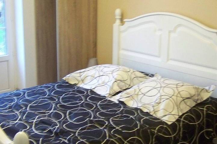 Location de vacances pour 6 personnes, avec jardin et terrasse à Le Mesnil-Ozenne - 2