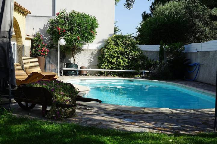 Villa de charme avec jardin, piscine privé, plages à 9 min, Sète  à 3 km in Frontignan, Côte méditerranéenne (France)