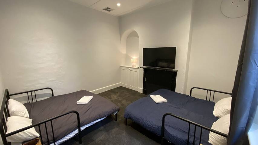 Holiday home for 30 people, with garden in South Australia