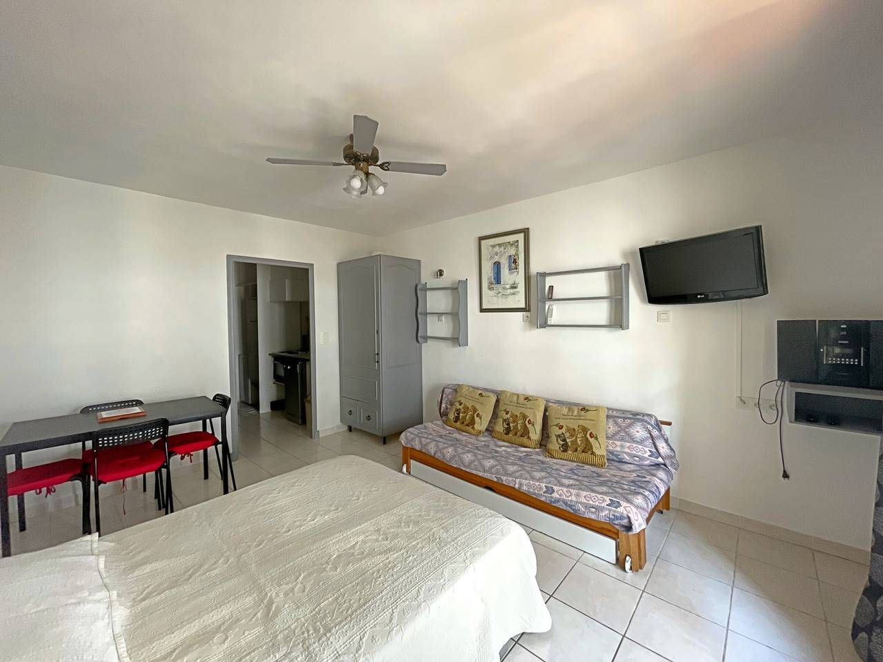 Ganzes Studio, Neu renoviertes Studio für 3 Pers, nahe Meer und Geschäfte, Saintes-Maries-de-la-Mer in Saintes-Maries-de-la-Mer, Arles und Umgebung