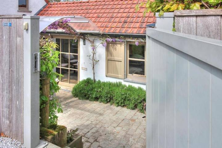 Location de vacances pour 4 personnes, avec Balcon et Terrasse ainsi que Jardin et Vue dans Leffinge