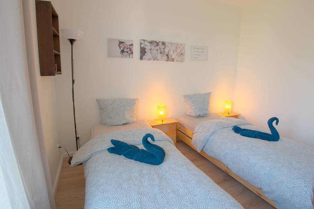 Entire apartment, To be deleted in Massy, Essonne