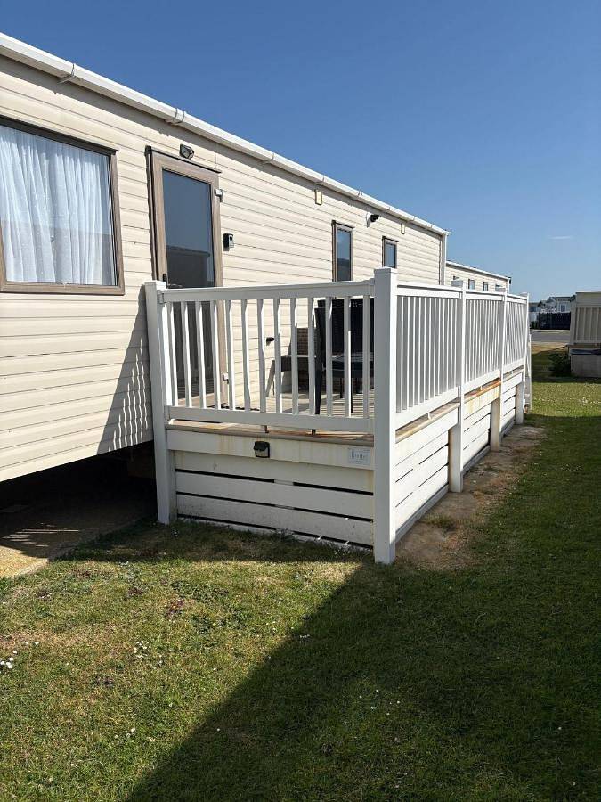 Mobile Home in Selsey, West Sussex