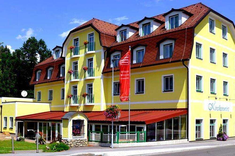 Familienzimmer, Dusche, Wc, Komfort - Kirchenwirt Aigen in Rottenmanner und Wölzer Tauern, Aigen im Ennstal