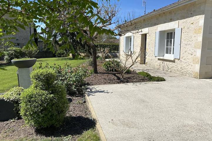 Location de vacances pour 4 personnes, avec Jardin dans Villeneuve (Gironde)
