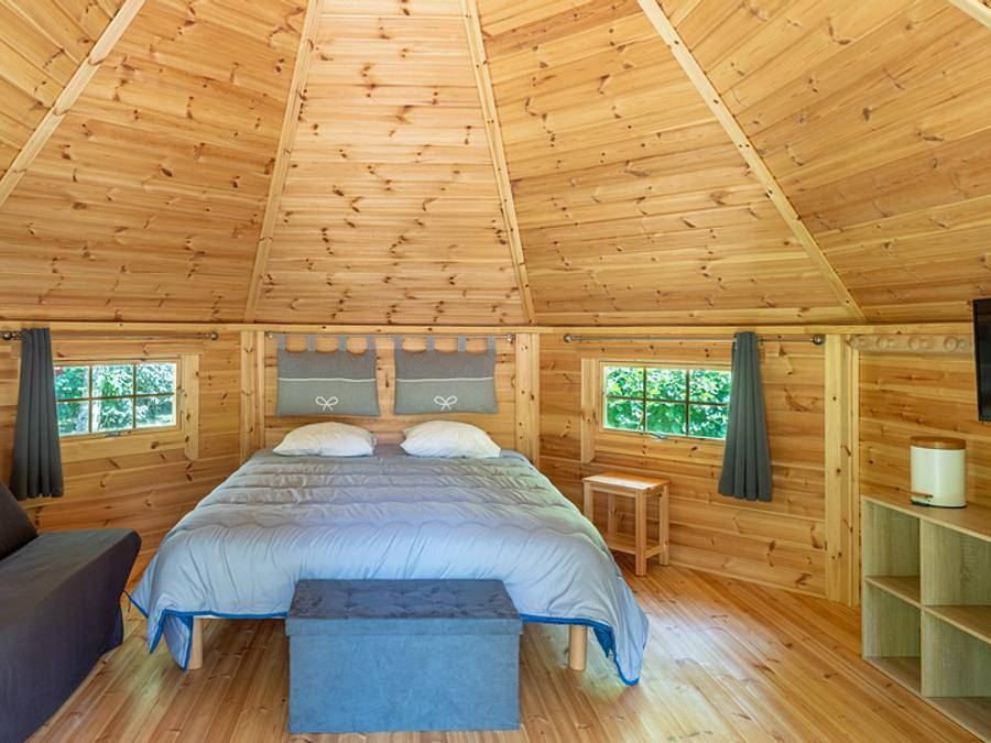 Camping Les Cantarelles - Chalet 4 personen - Chalet Kota - 1 Zimmer (ohne Sanitäranlagen) in Alrance, Zentralmassiv