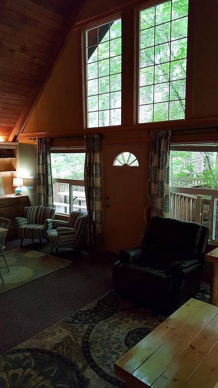 Ruhiger Ort zum Entspannen am See! in Lake Cushman