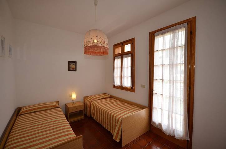 Villa für 6 Personen, mit Ausblick und Garten in Bibione - 3