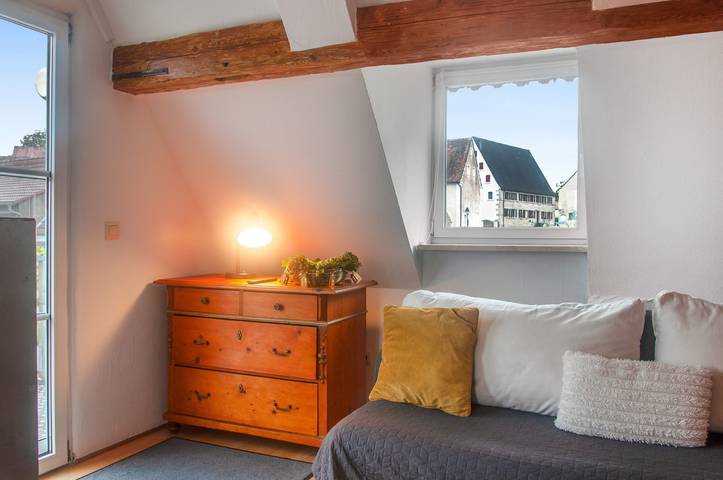 Ferienwohnung für 2 Personen, mit Balkon und Seeblick in Fränkisches Seenland - 2