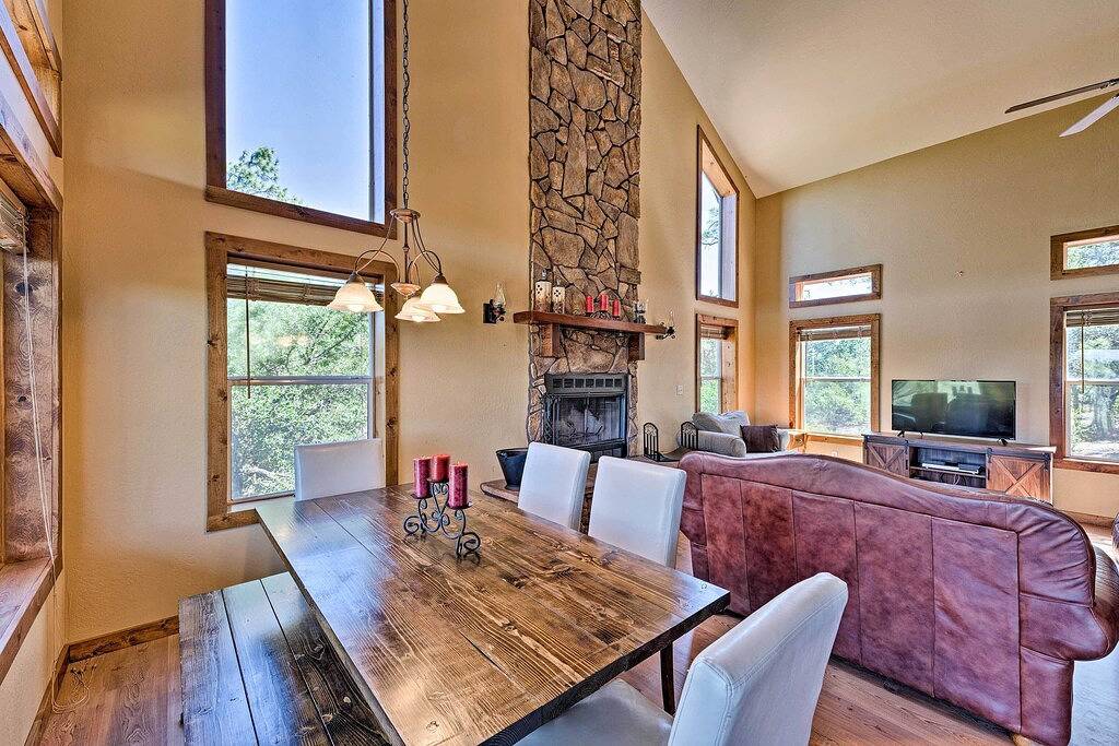 Mtn-View Hilltop Hideaway w/ Deck in Show Low in Show Low, Navajo County