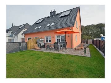 Ferienhaus für 6 Personen, mit Terrasse und Sauna in Breege