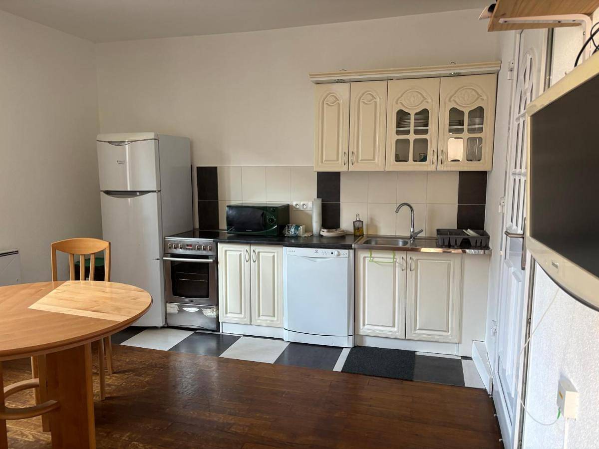 Appartement entier, Studio in Scionzier, Région de Bonneville