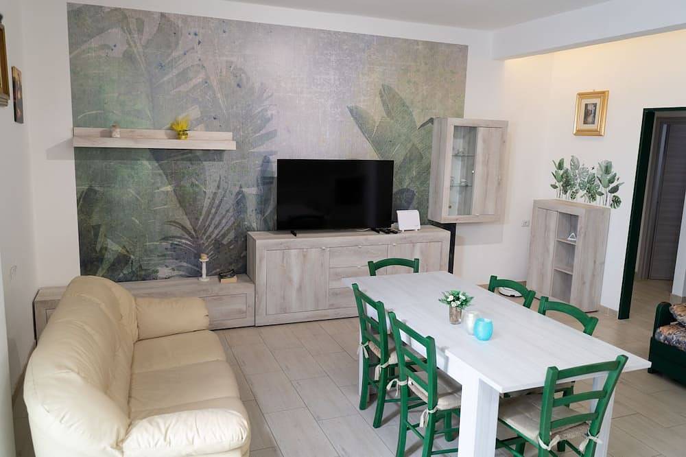 Entire apartment, Jungle House - Short Term Rentals Italy in Tarquinia, Viterbo Province
