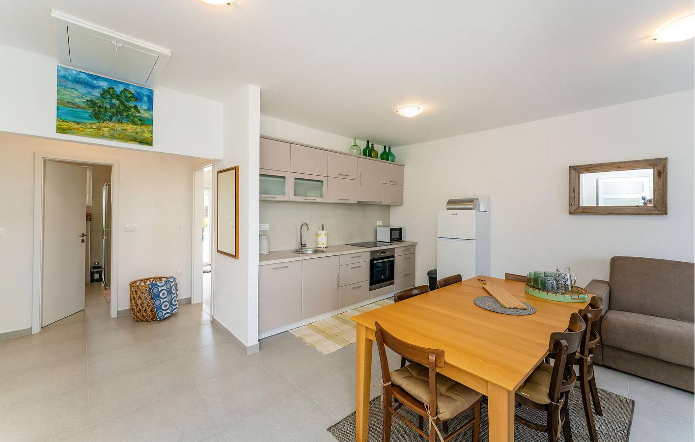 Gemütliche 1-Zimmer-Wohnung mit Pool in Strandnähe und hervorragender Ausstattung in Sukosan, Zadar