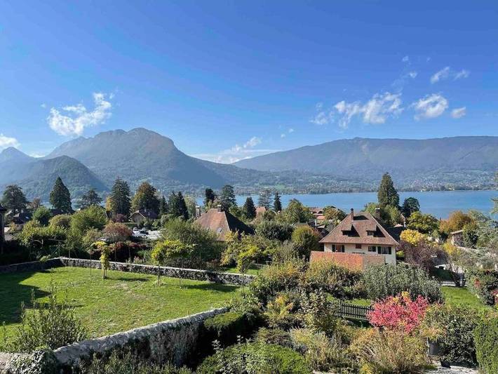 Appartement de vacances pour 6 personnes, avec vue sur le lac et jardin