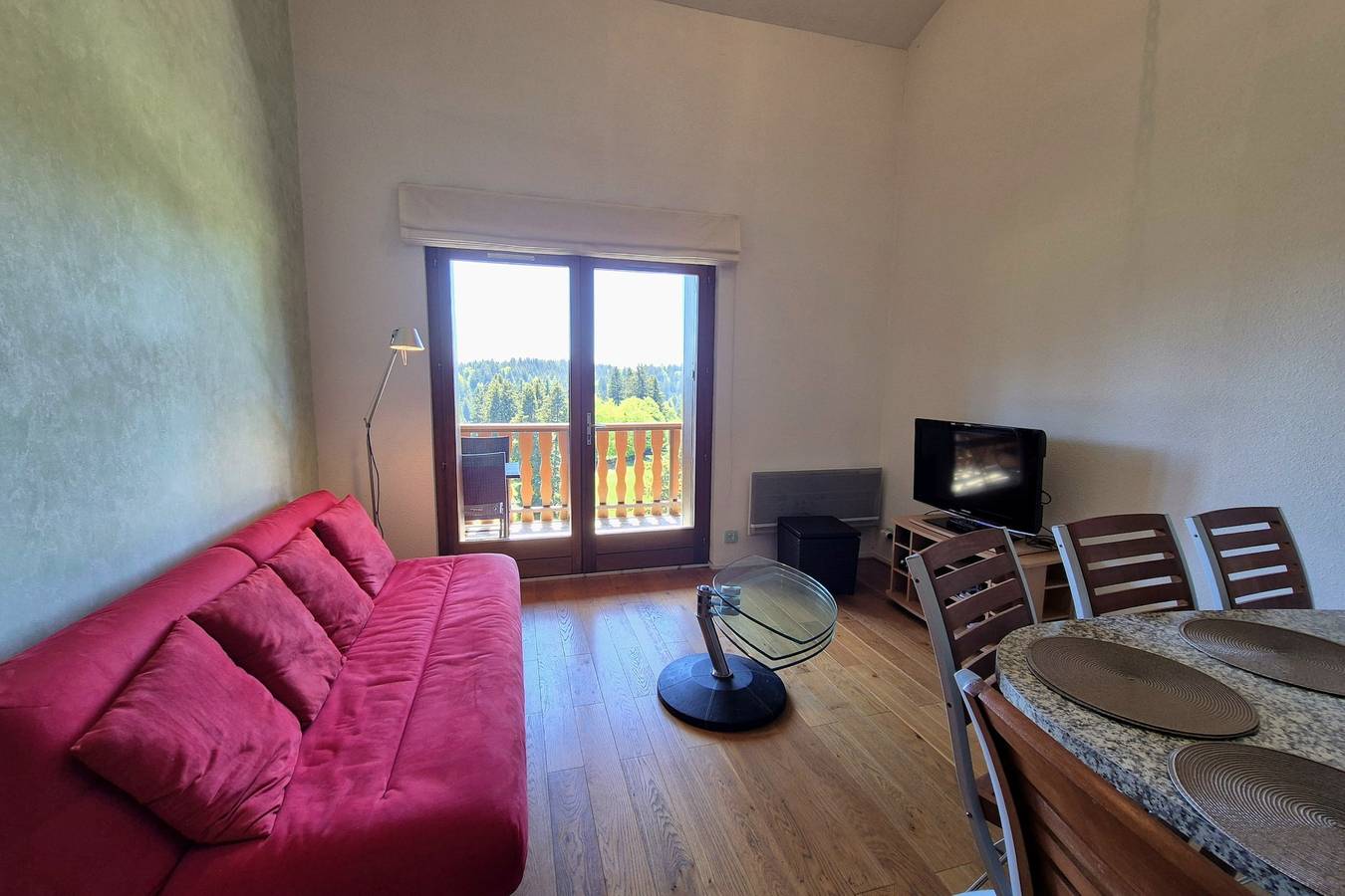 Appartement entier, Duplex au pied des pistes – 6 personnes in Le Revard, Les Déserts