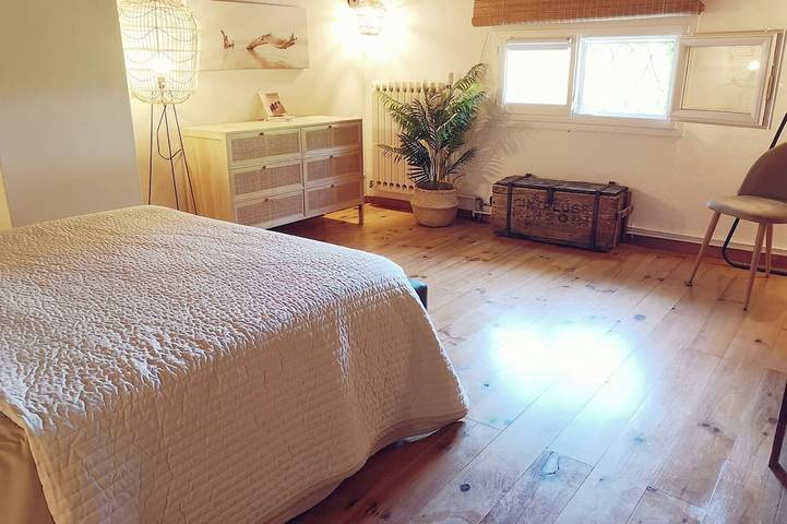 Location de vacances pour 6 personnes, avec terrasse et jardin à Saint-Siffret - 3