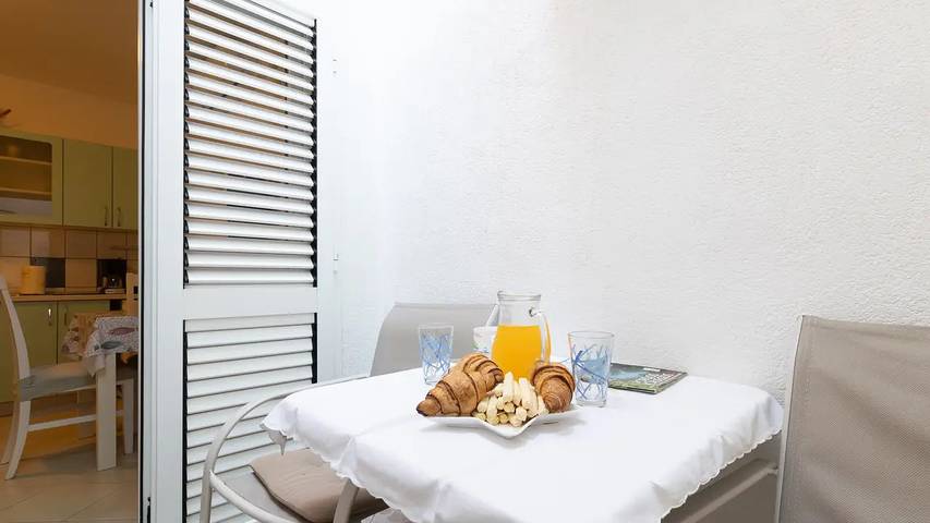 Studio pour 3 personnes, avec terrasse - 1