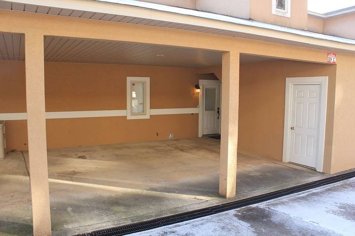 Vacation rental for 8 people, with hot tub and terrace in Lake Hamilton