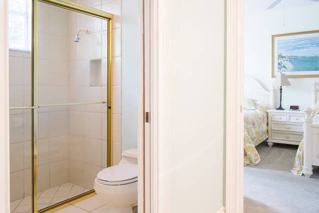 Stunning Intracoastal Beach Home w/Boat Dock in Lantana, Palm Beach County