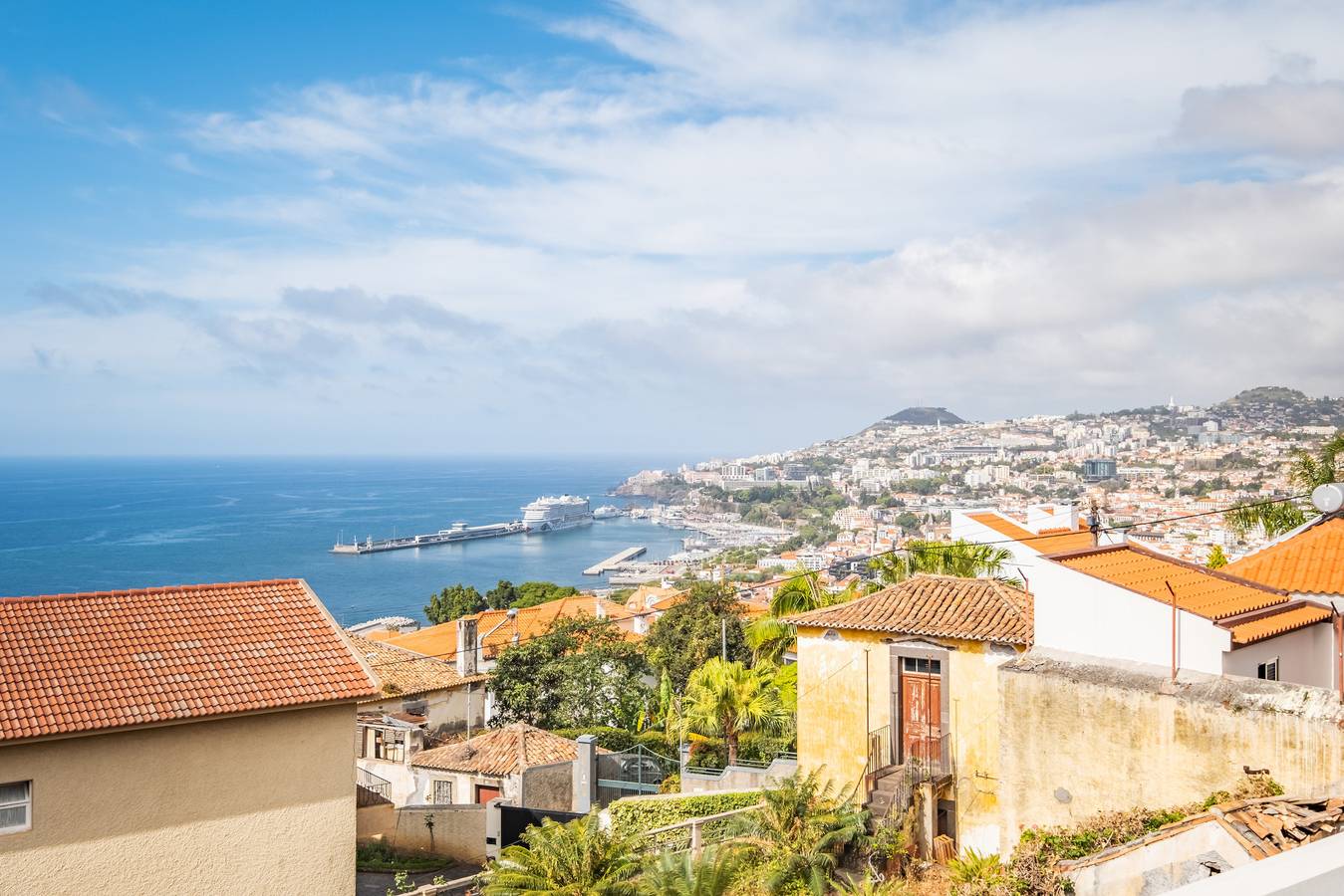 Uptown Sea View by Homie in Lazareto, Funchal (Santa Maria Maior)
