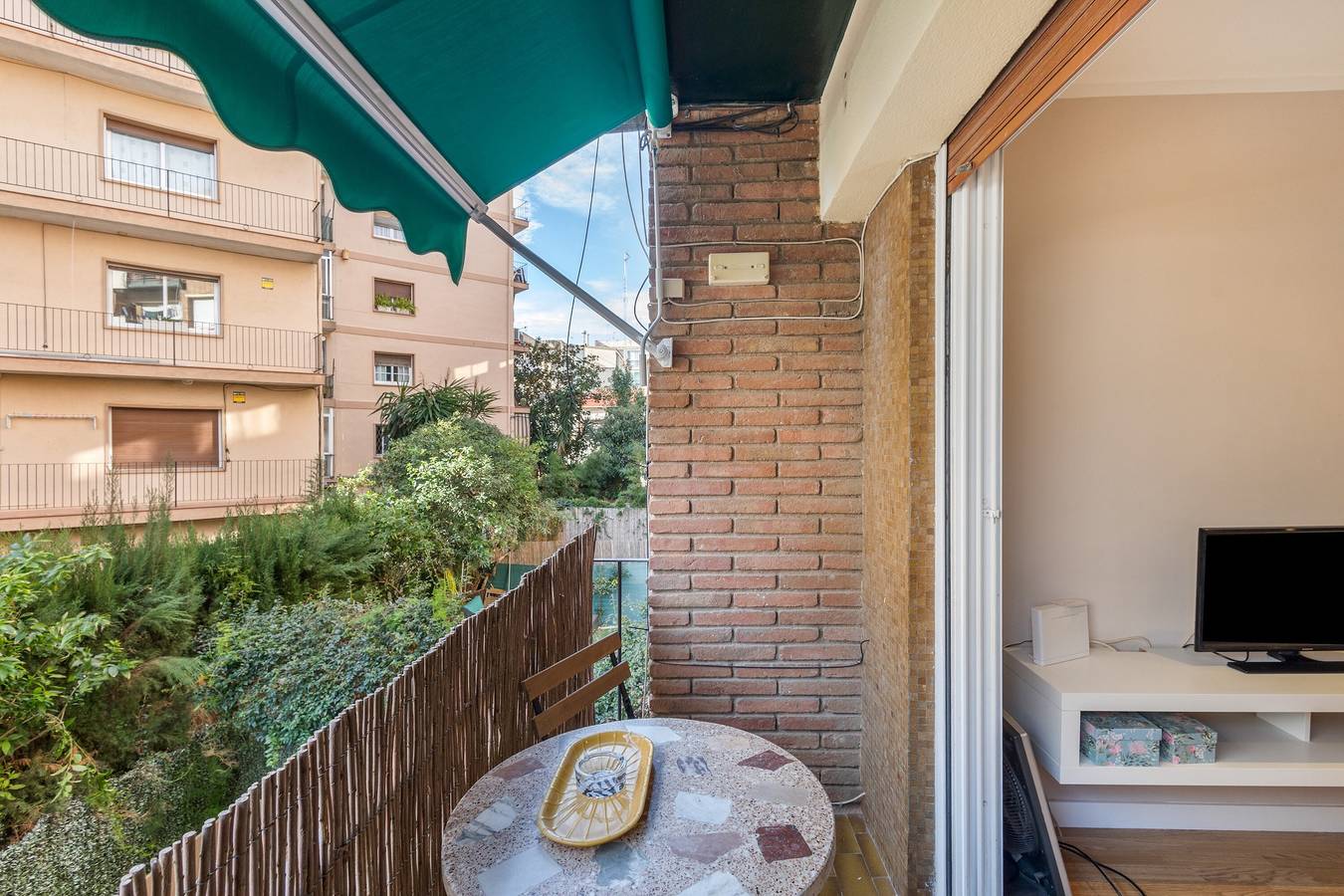 Ganze Wohnung, Apartment „A 5 Min De La Playa“ mit Balkon, Wlan und Klimaanlage in Premià de Mar, Costa del Maresme