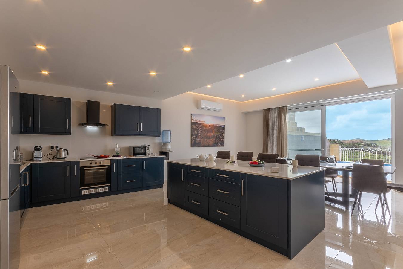 Magnifica Gozitan Villa Pool And Jacuzzi in Xaghra, Gozo