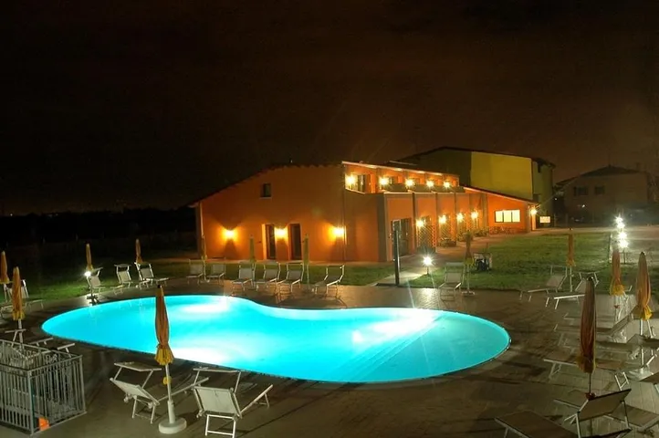 Homestay for 2 people, with garden and view as well as pool - 1