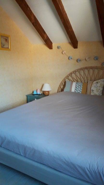 Hébergement F. Mathieu - Chambre Arnica in Saint-Maurice-sur-Moselle, Région d'Épinal