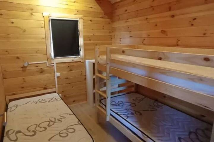 Gîte pour 6 personnes, avec terrasse et jardin, animaux acceptés à Servières-le-Château - 2
