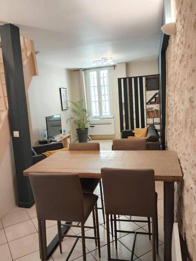 Location de vacances pour 4 personnes dans Office De Tourisme D Avignon