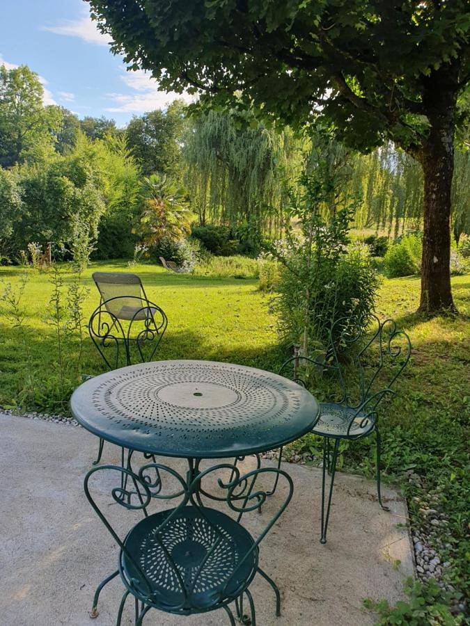 Location de vacances pour 3 personnes, avec vue et jardin dans Belley - 2