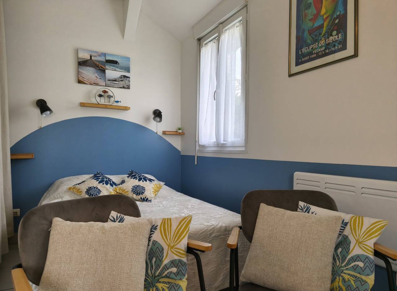Studio entier, Petit gîte douillet "L'Abri Côtier" proche Fécamp et Etretat in Saint-Léonard, Région du Havre
