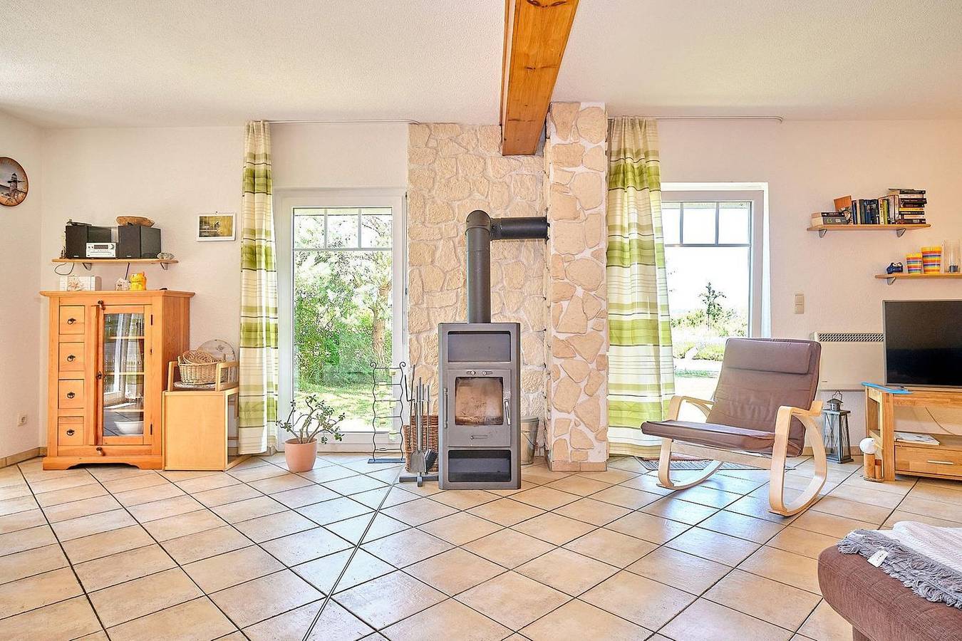 Ferienhaus "Am Redensee" für 6 Personen und 2 Hunde. in Fuhlendorf, Vorpommern-Rügen