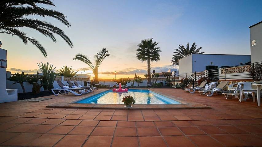 Casa de vacaciones para 10 personas, con terraza y piscina - 1