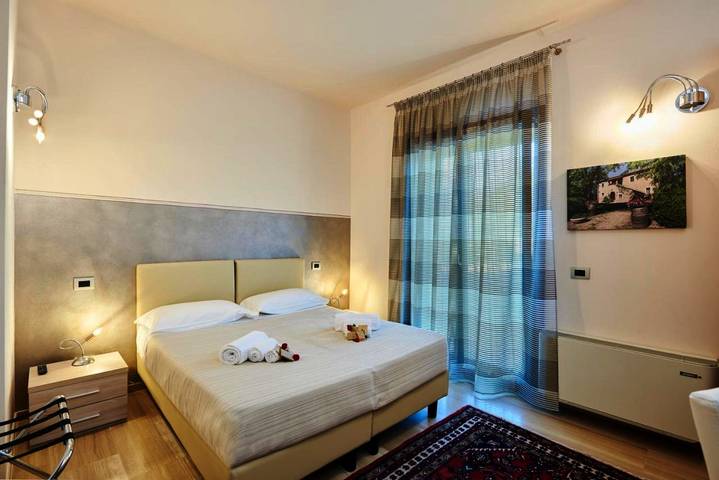 Chambre d’hôte pour 2 personnes, avec terrasse à Sienne - 3