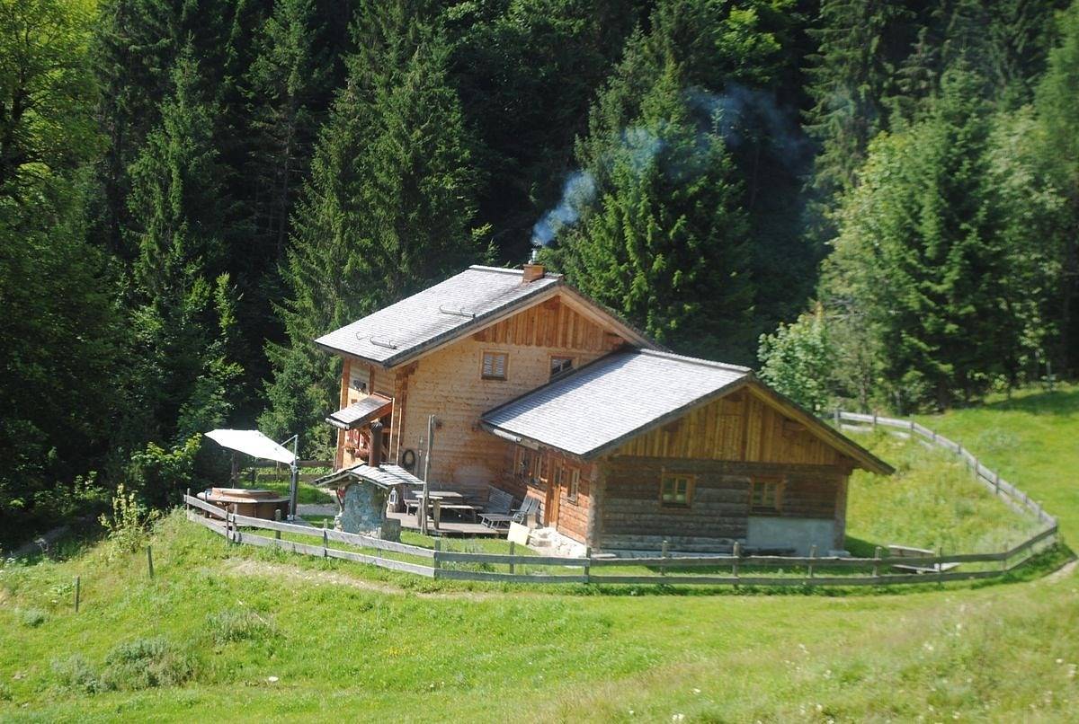 Gemütliche Berghütte mit Sauna Bischofshofen Loimoarhütte by Fewo-plan in Bischofshofen, Ski Amadé