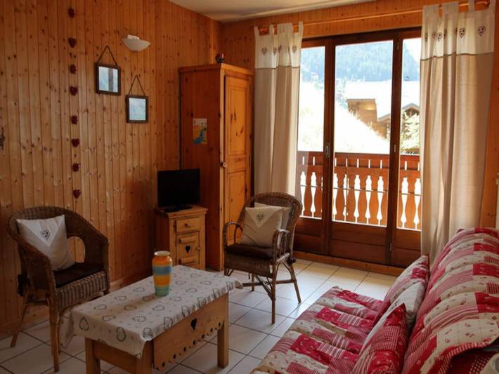 Gîte pour 6 personnes, avec balcon dans Office De Tourisme Des Carroz - 3
